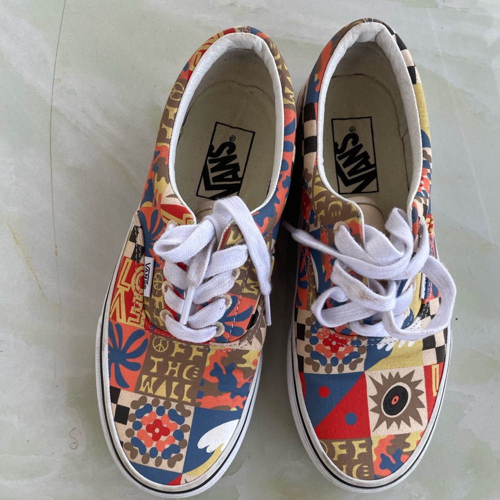 ⭐️Vans Off the Wall Era Groovy Patchwork Sneakers